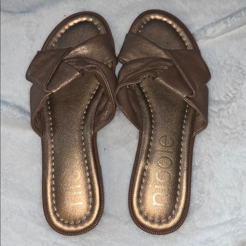 Nicole Effie slide in copper leather